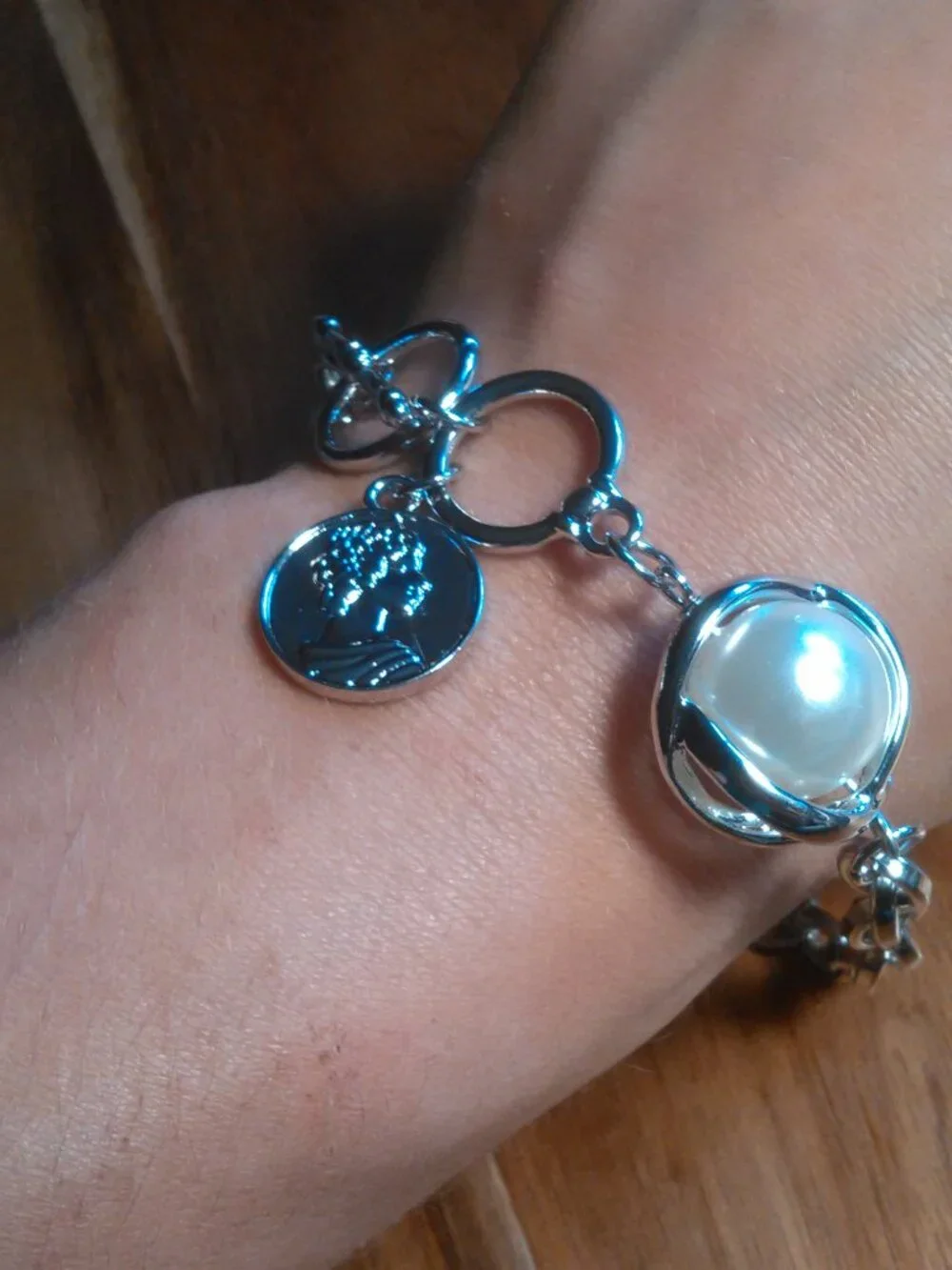 Cameo Design Charm and Simulated Pearl Silvertone Toggle Clasp Bracelet